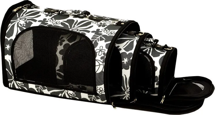 A&E Soft Sided Travel Carrier