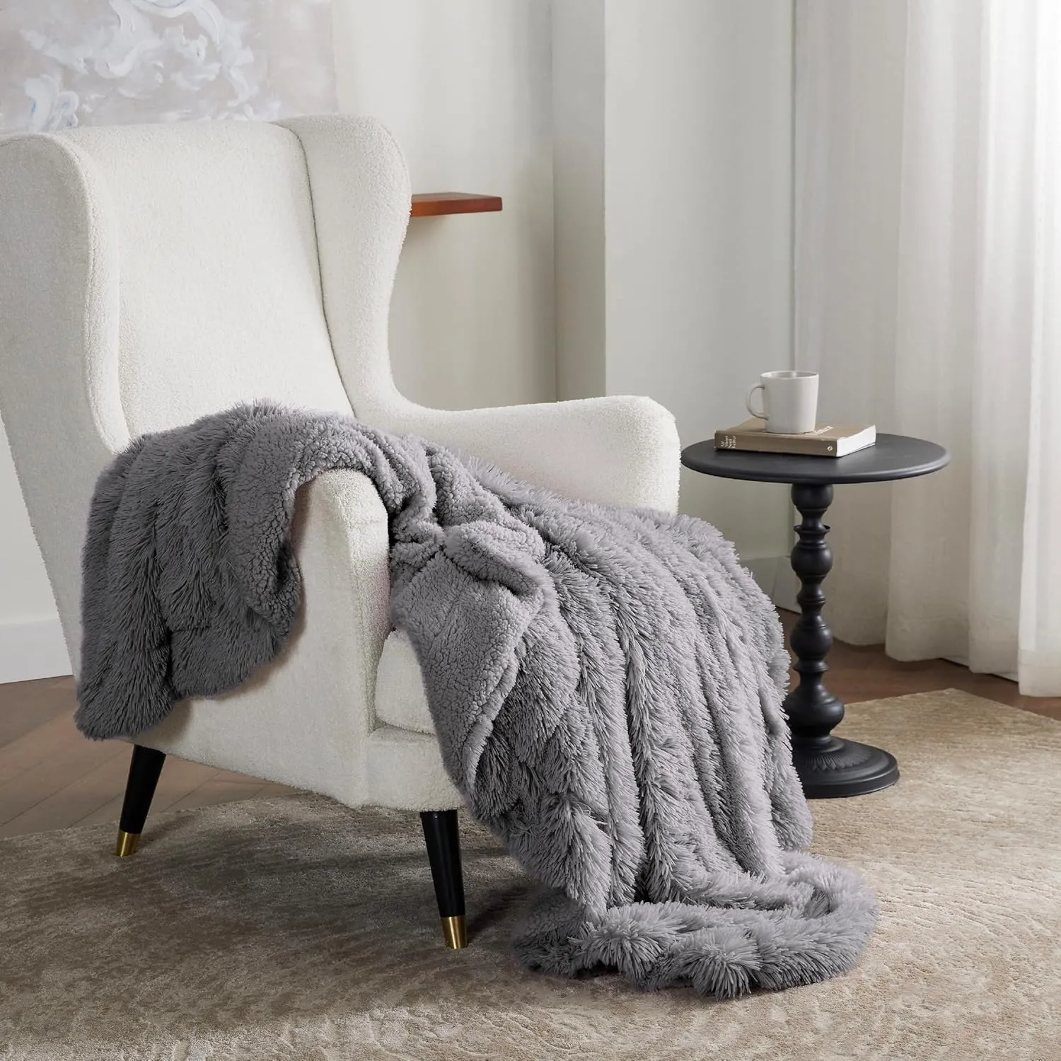 Bedsure Fluffy Grey Throw Blanket Gifts for Women, Men, Soft Fleece Cozy Fuzzy Sherpa Plush Warm Minky Thick Faux Fur Throws for Couch, Bed, Grey Decor House Blanket Gifts for Mom Dad, 50x60